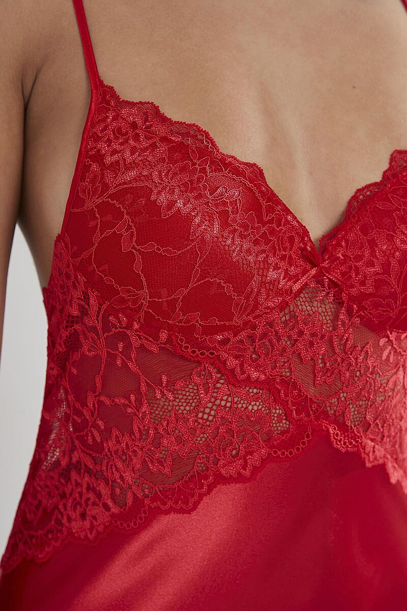 Saten Dantelli Kadın Gecelik ve Sabahlık Takımı - 4050 Kırmızı - Pierre Cardin (1)